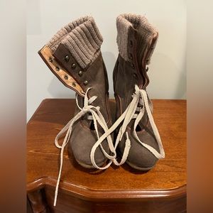 ❌❌ SOLD ❌❌ Chloe Suede Ankle Booties